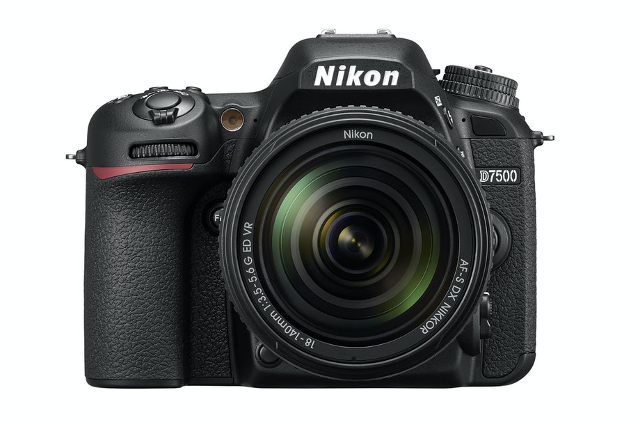 Nikon D7500