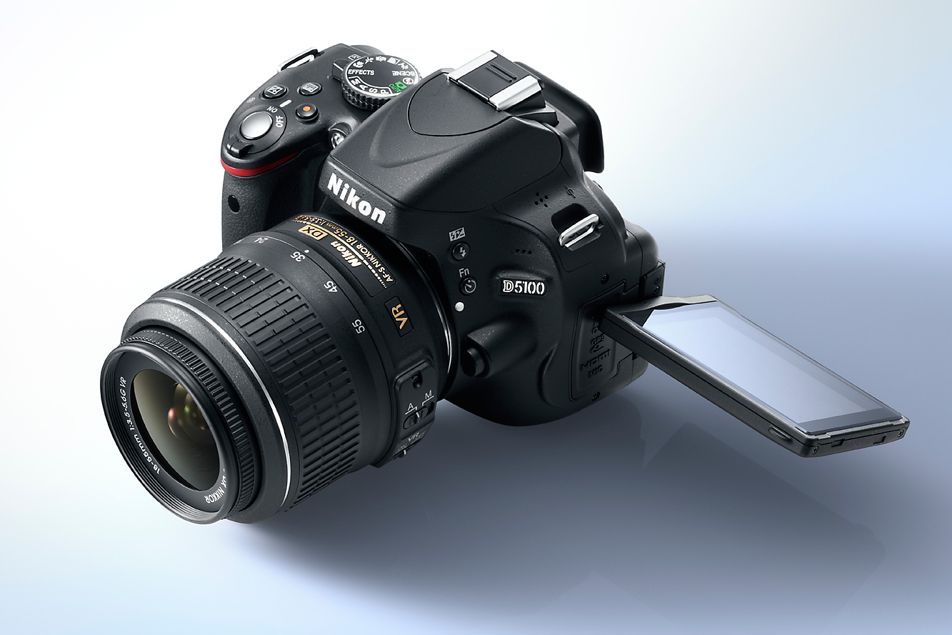 Nikon D5100 färdig med slagkraftiga funktioner