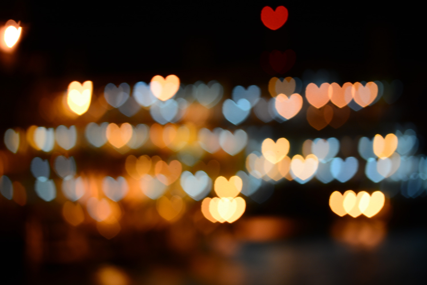 Forma din bakgrundsoskärpa med en bit kartong.