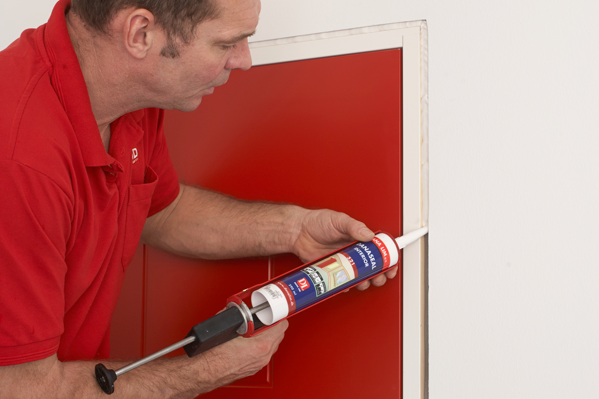 Äänieristetyn välioven asentaminen