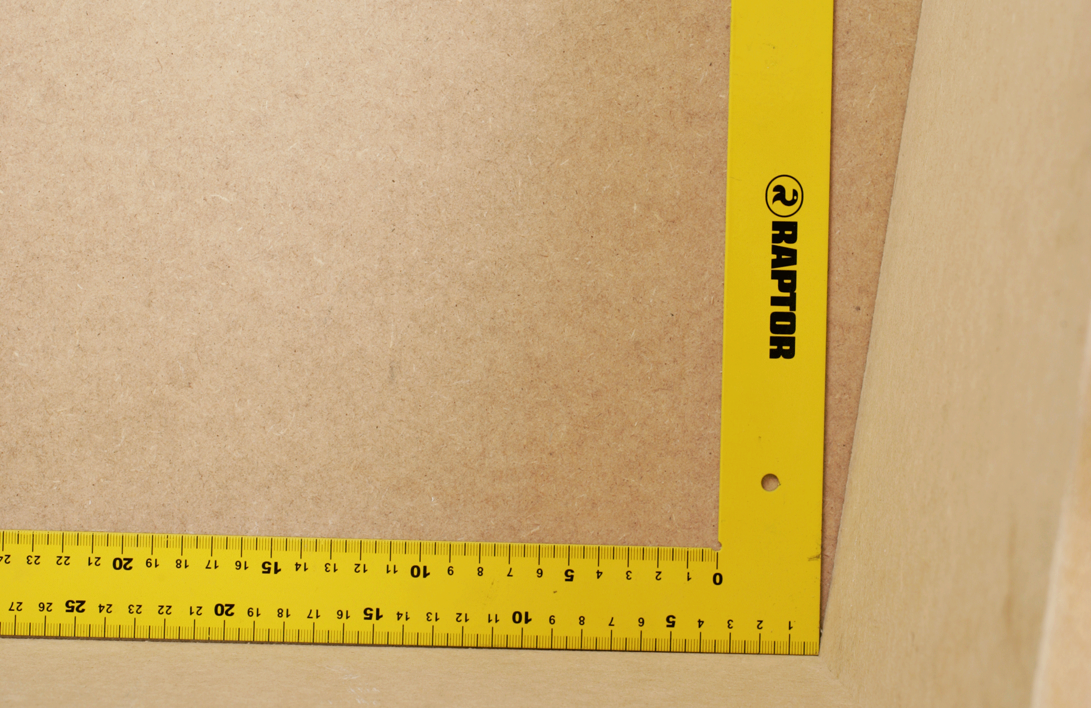 Tette skjøter i skjeve hjørner