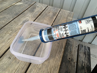 Tiivistää veden alla