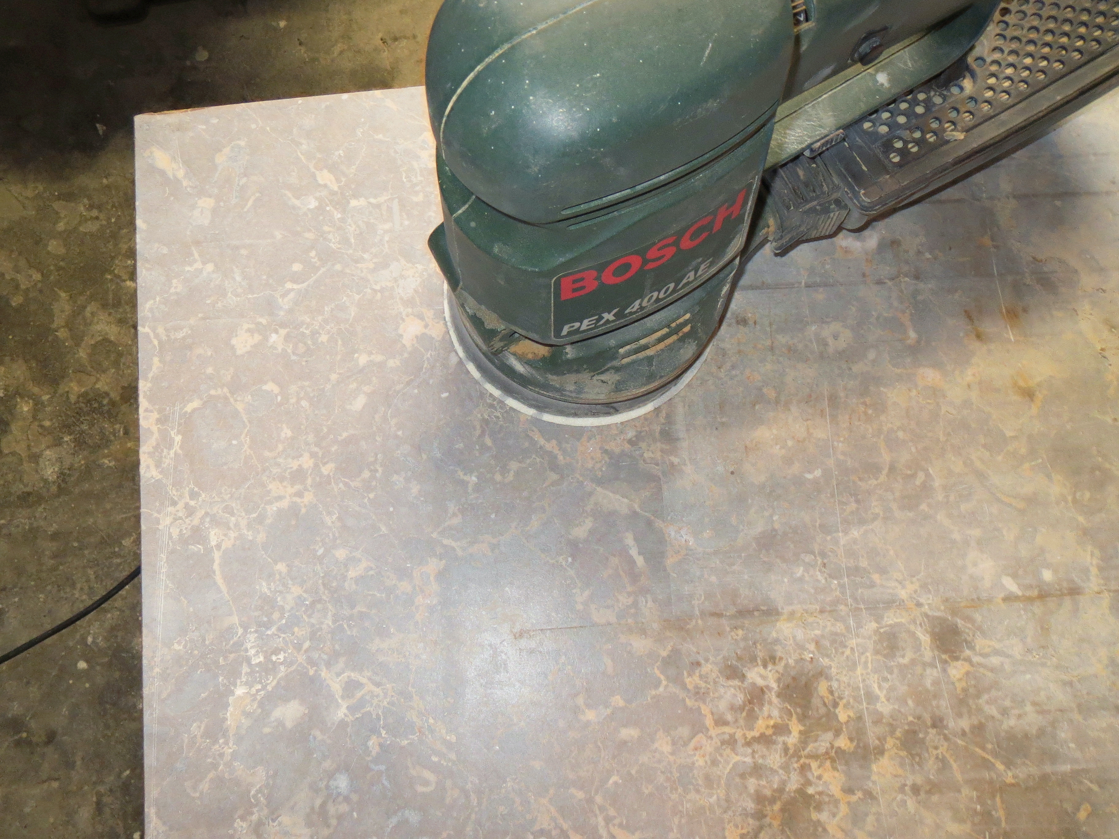 Miten marmorilevy hiotaan?