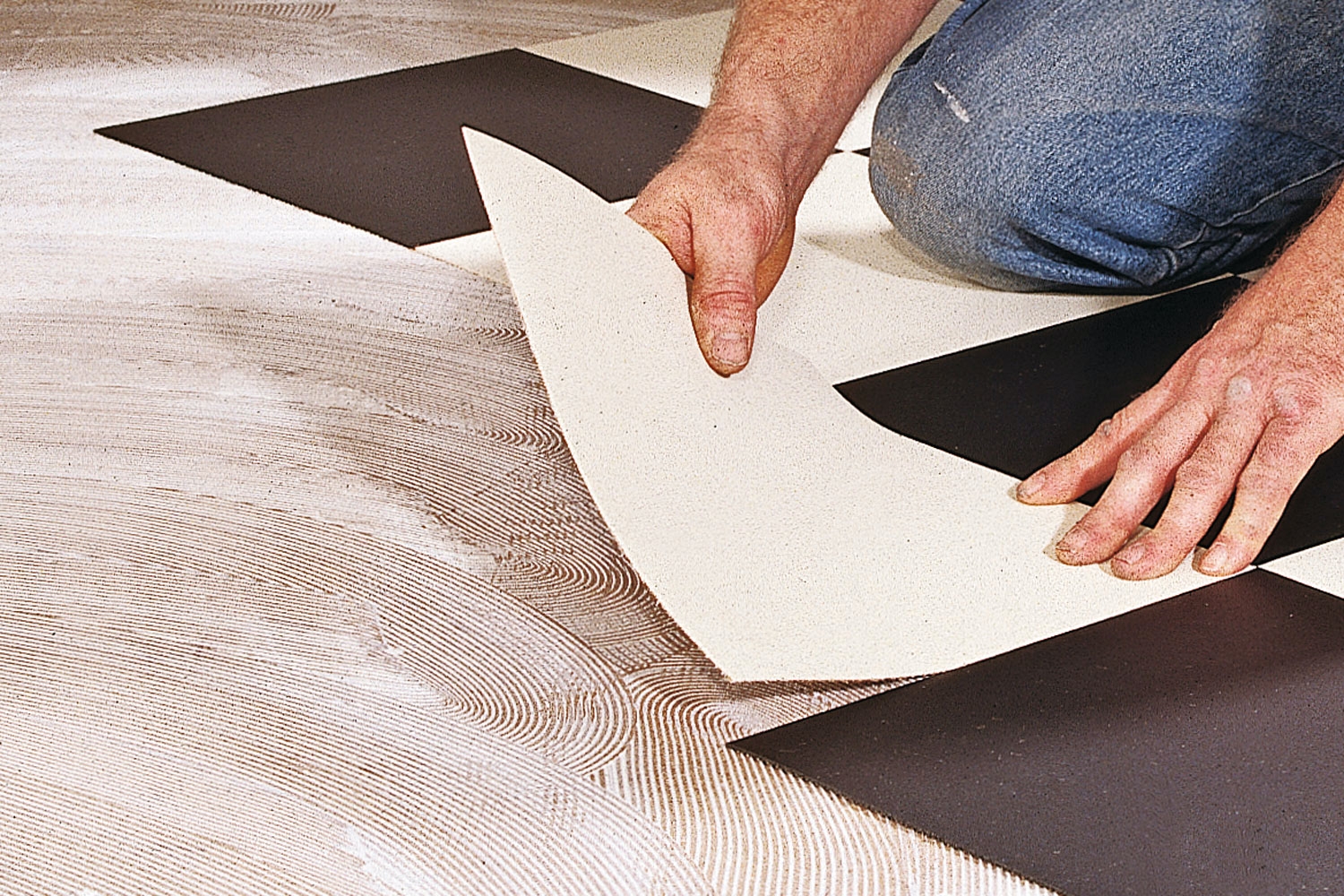 Linoleum: Liimattavat lattialaatat