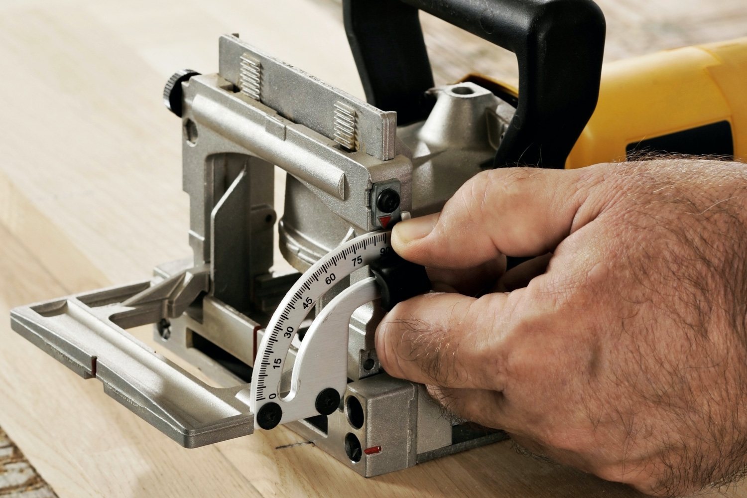 Lamelfræserens grundindstillinger: Fræsevinkel