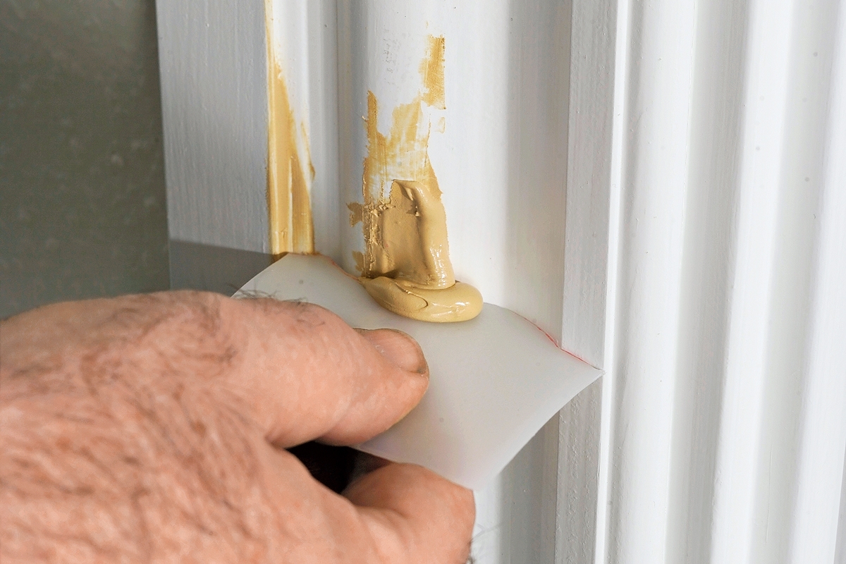 Spackla igen hål: Så här spacklar du igen hål