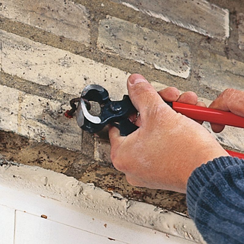 Facade puds: Fjern søm og skruer