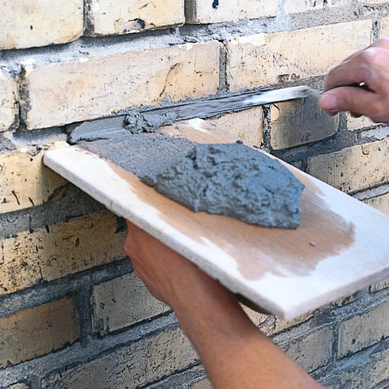 Pusse teglstein: Reparer løse fuger