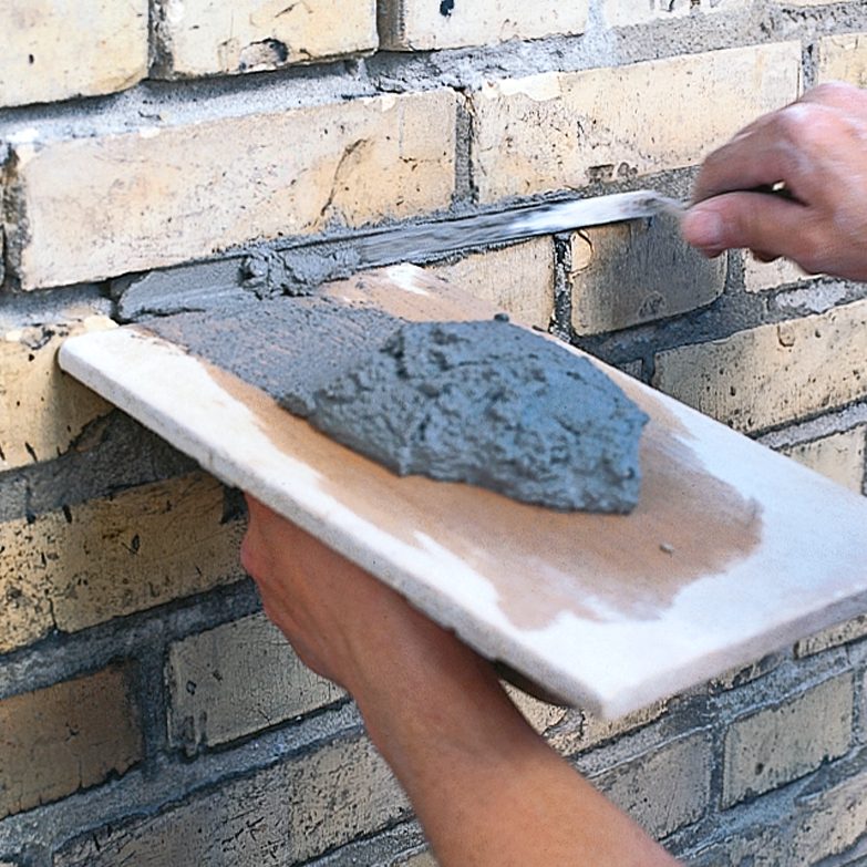 Tiilitalon rappaus: Korjaa rikkinäiset saumat