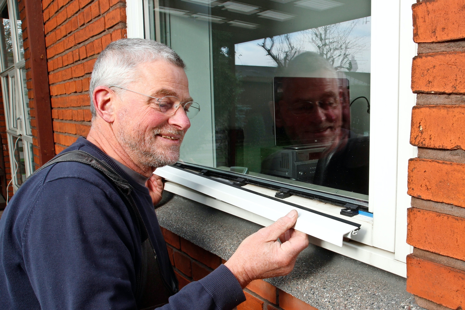 Vinduer: Bundglasliste f aluminium redder vinduet