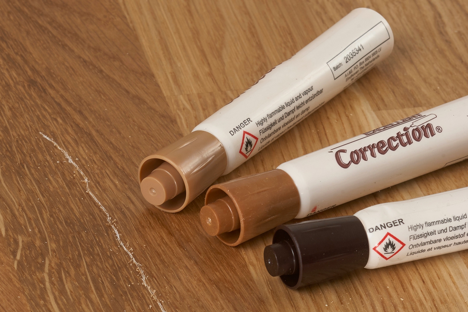 Puunkorjausmassa korjauskynät