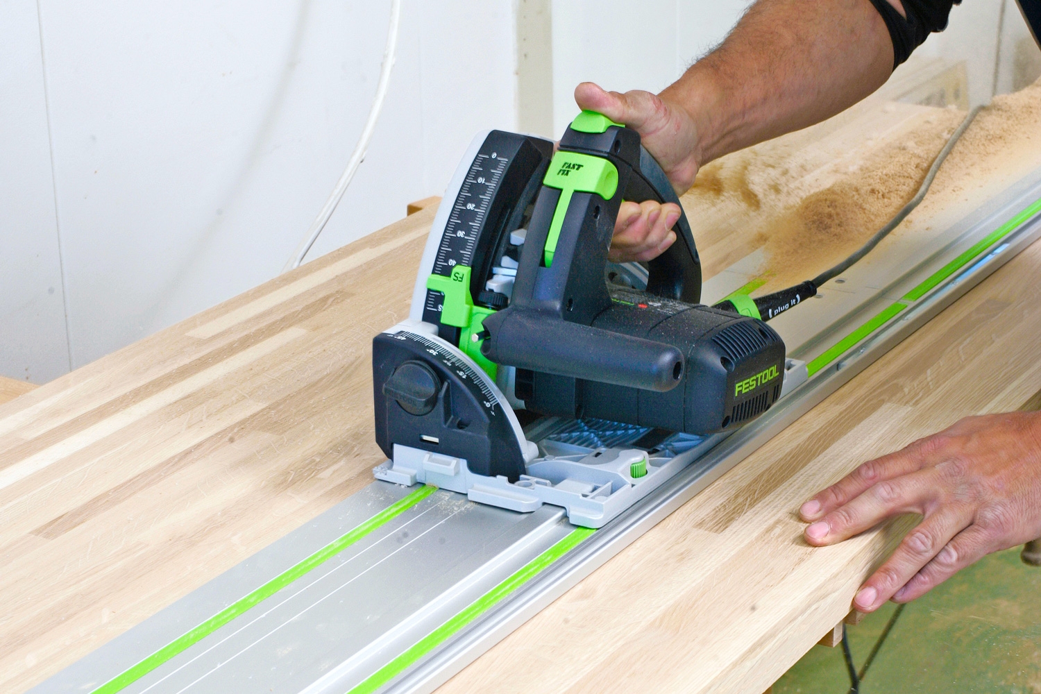 Typiske opgaver med dyksav med skinne