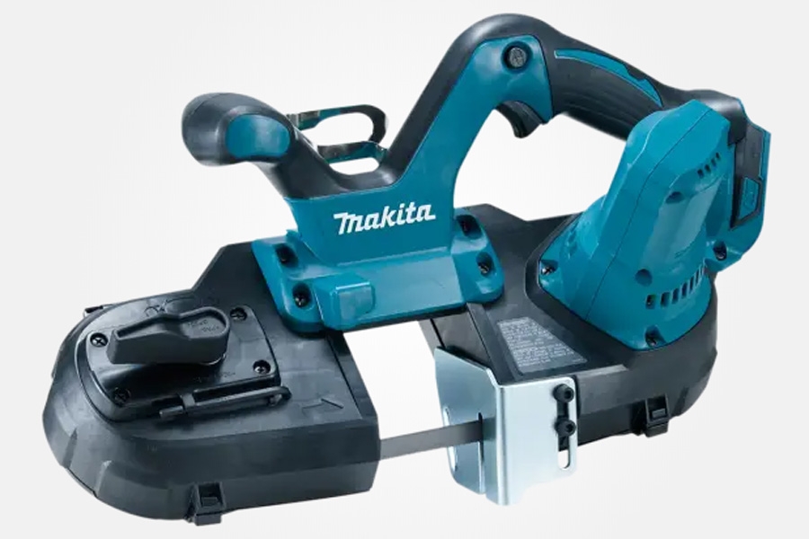 BANDSÅG: Batteri-bandsågen till stål är egentligen en bågfil med motor.