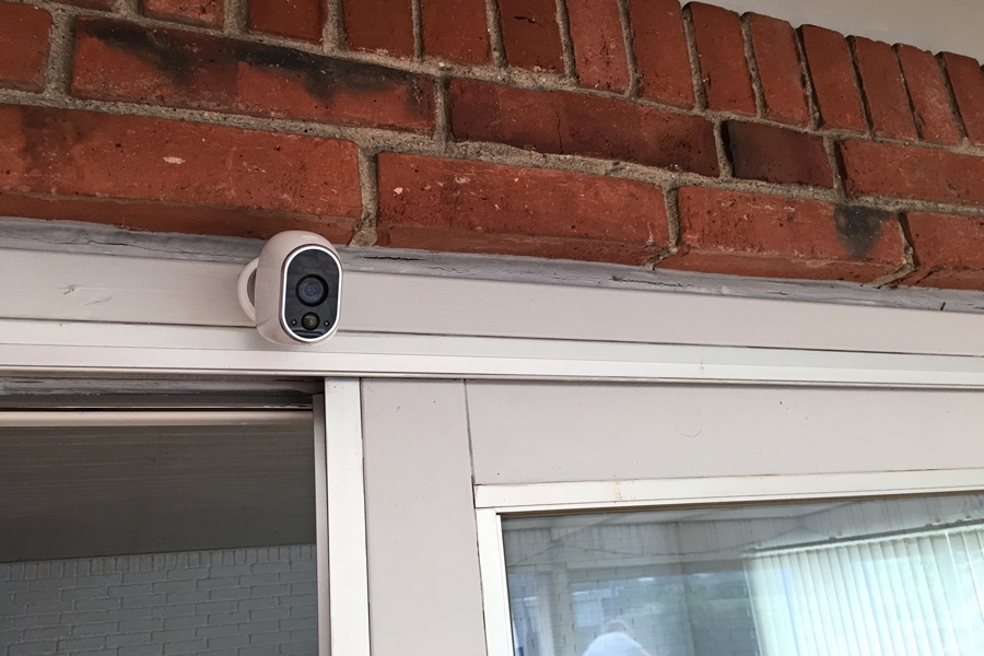 Overvågningskamera udendørs