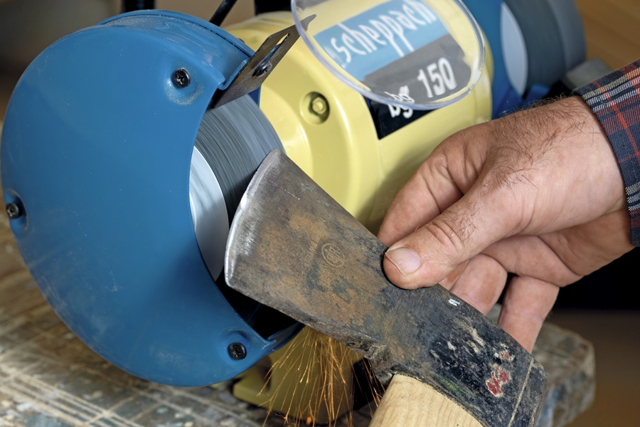 Penkkihiomakone pitää työkalut terävinä