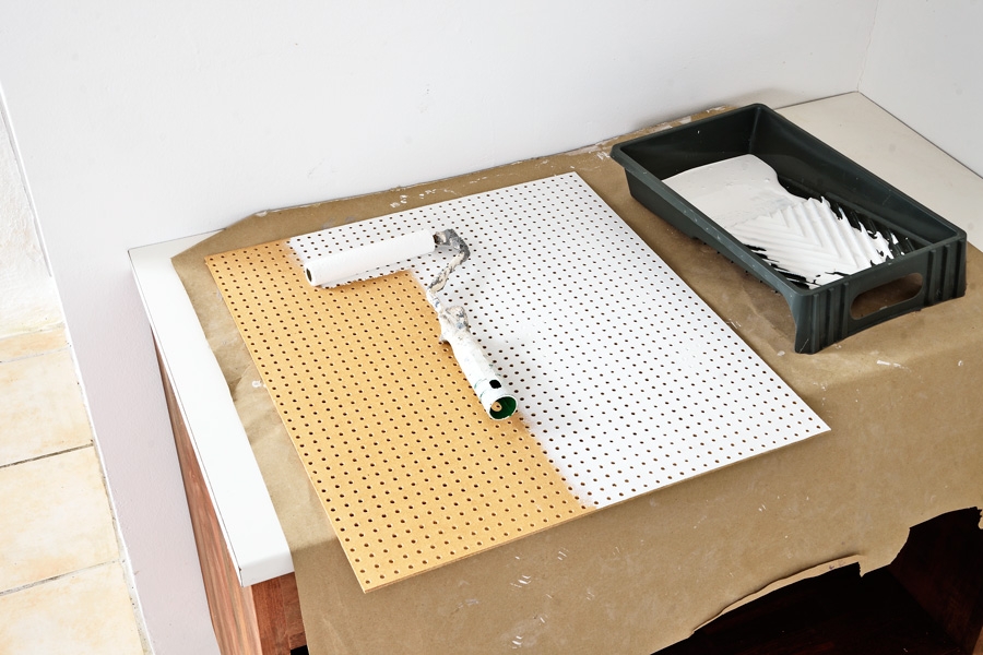 Masonittplaten finnes også i en perforert utgave som denne