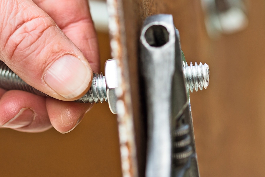 Gevindstang: Spænding af gevindstang