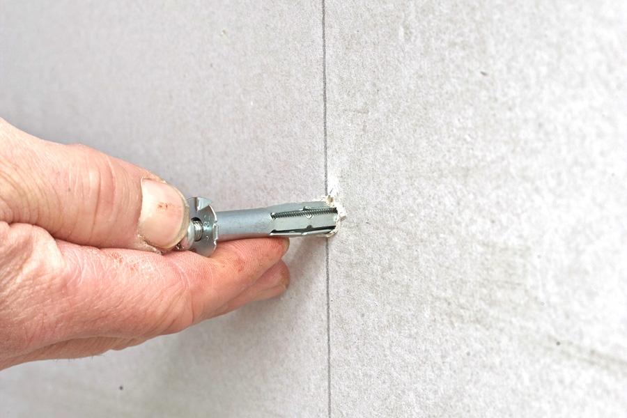 Gipsplugs: Metalplug til hulrum