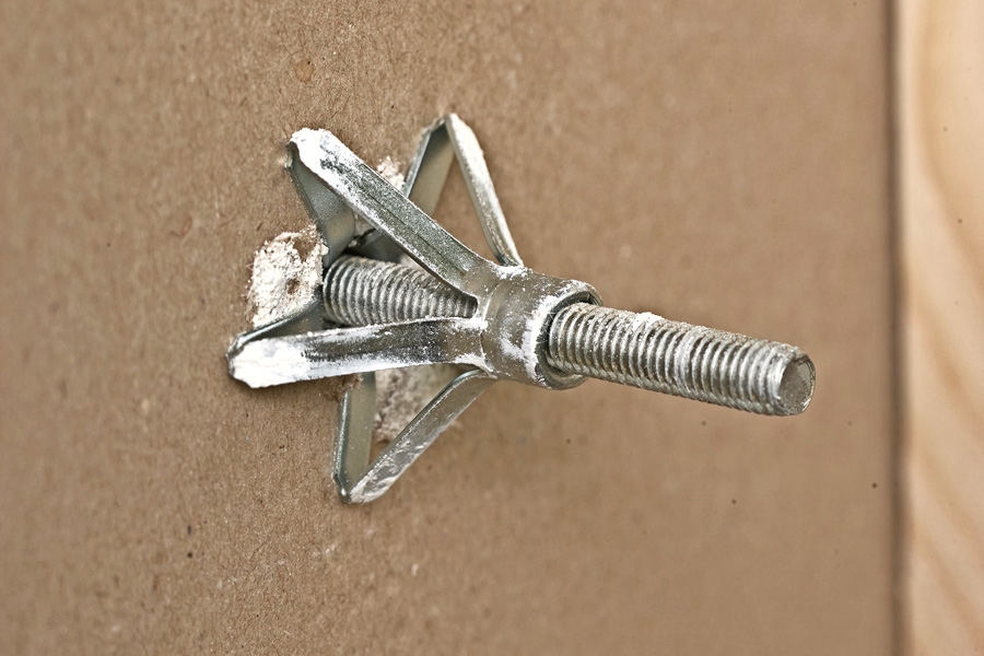 Gipsplugg: HULROMSPLUGG