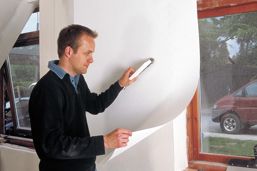 Hva brukes glassfilt og glassfiberstrie til? Kledning av veggflater.