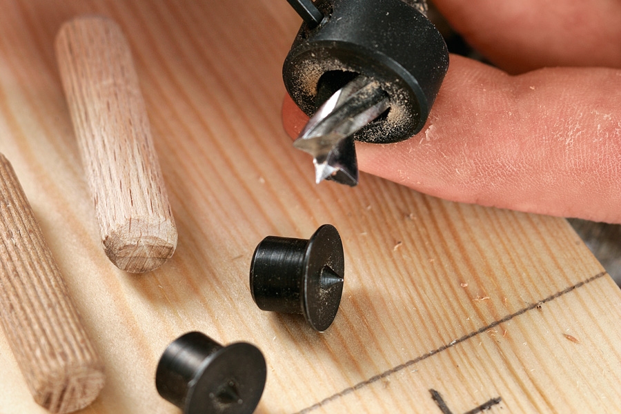 Samling med dyvelmarkørsæt: Dyvlernes placering mærkes op