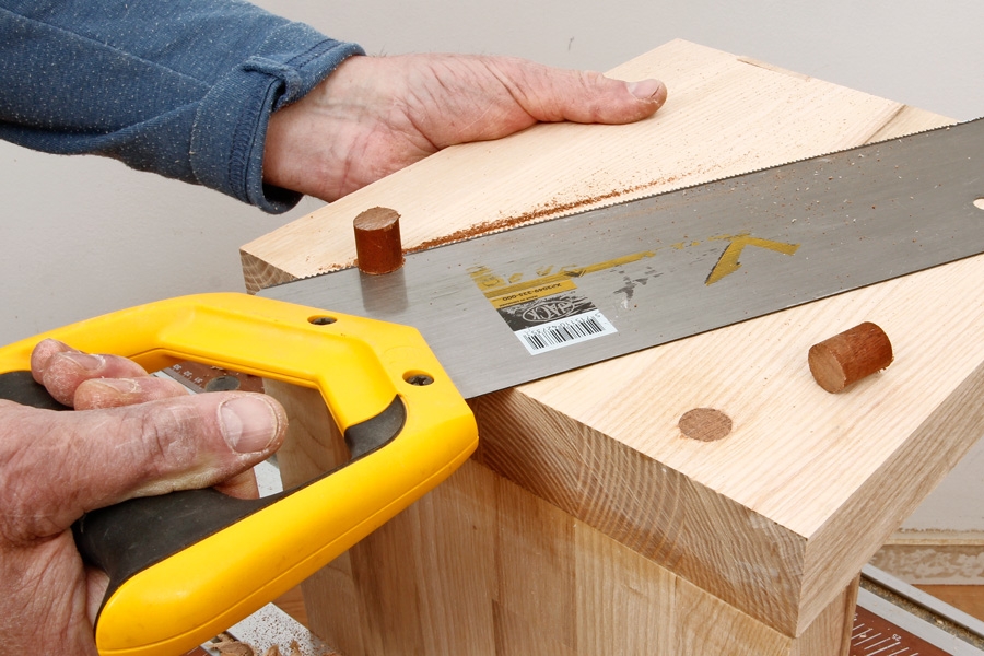 LIITOS NÄKYVILLÄ TAPEILLA