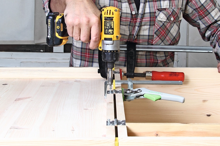 Kaapin ovien saranat