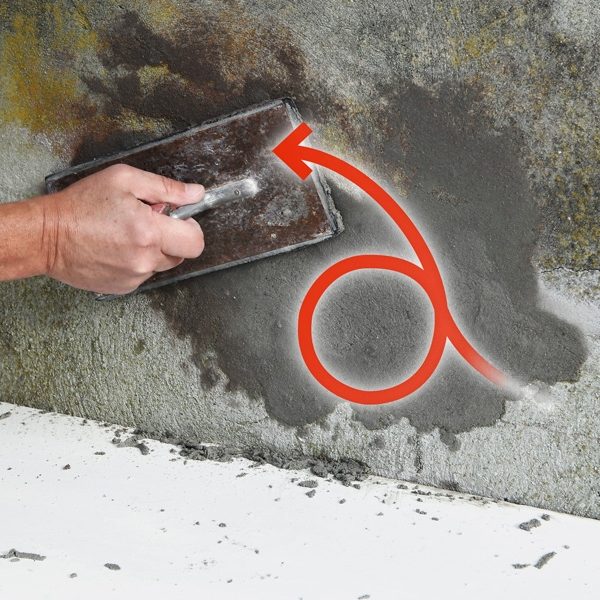 Sprekk i grunnmur: Til slutt glattes reparasjonsområdet