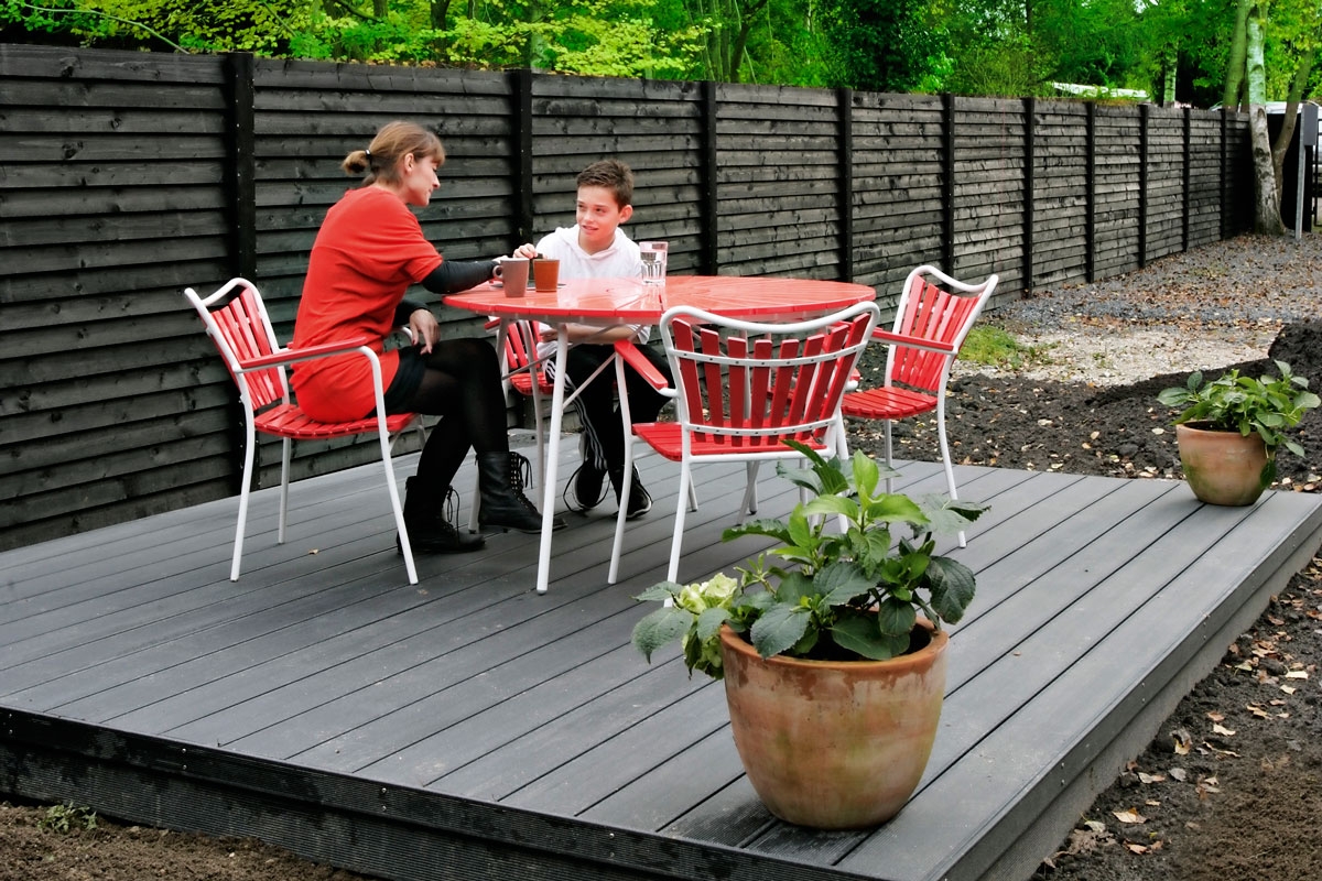 Kompositt terrassebord til terrasser og trapper
