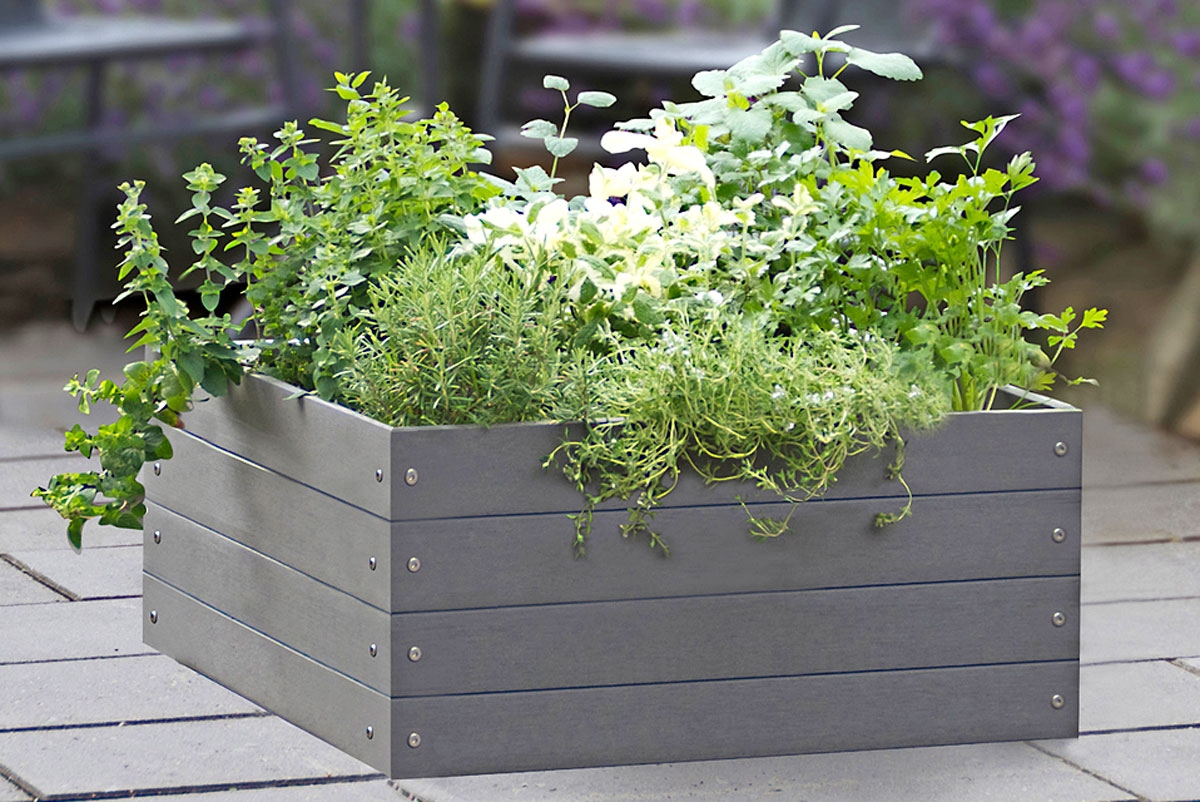 Kompositt terrassebord til plantekasser og høybed