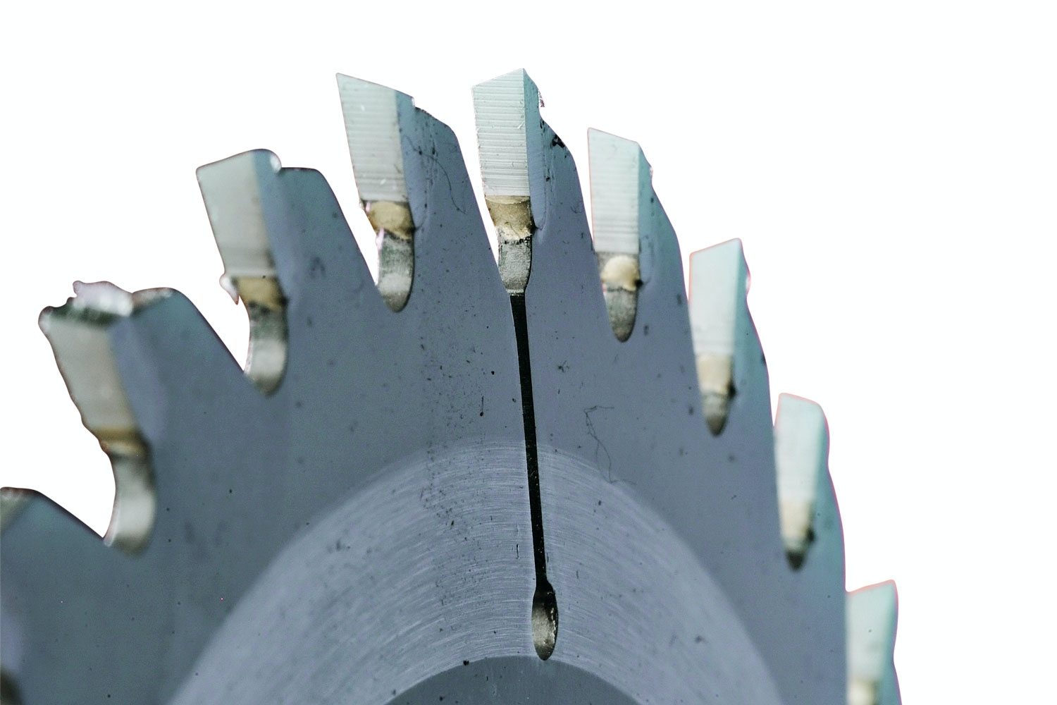 Sågklinga för snabba grova snitt