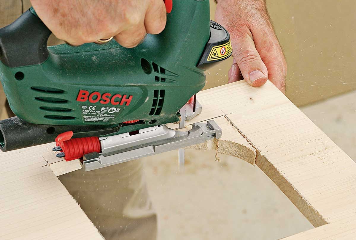 Pistosaha: Neliön kulmien pois sahaaminen