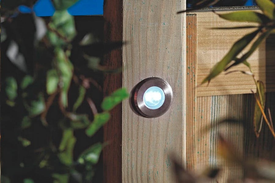 Ulkovalot: Astrum. Miniled-valot