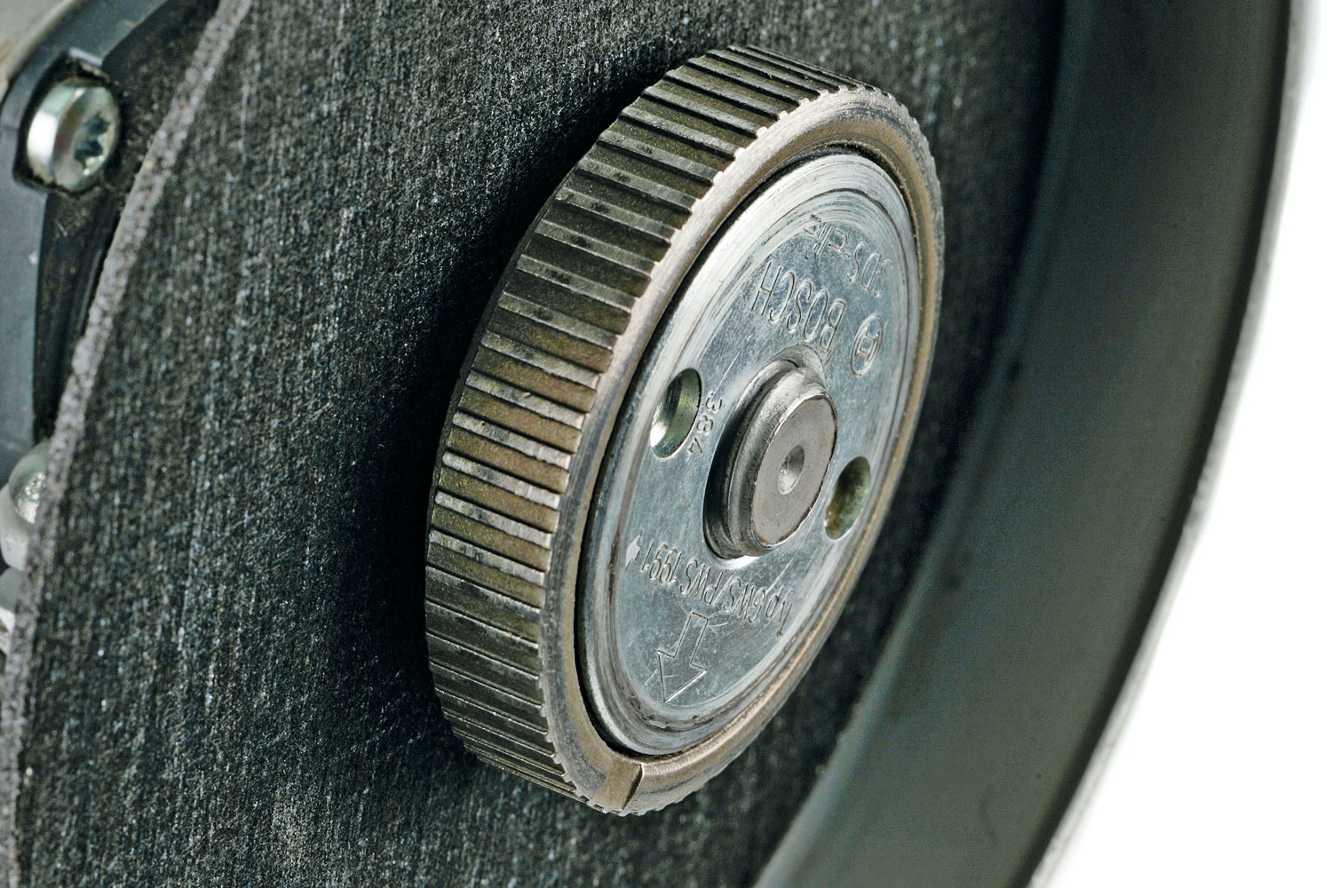 Vinkelsliber med smarte funktioner: Nemt skiveskift.