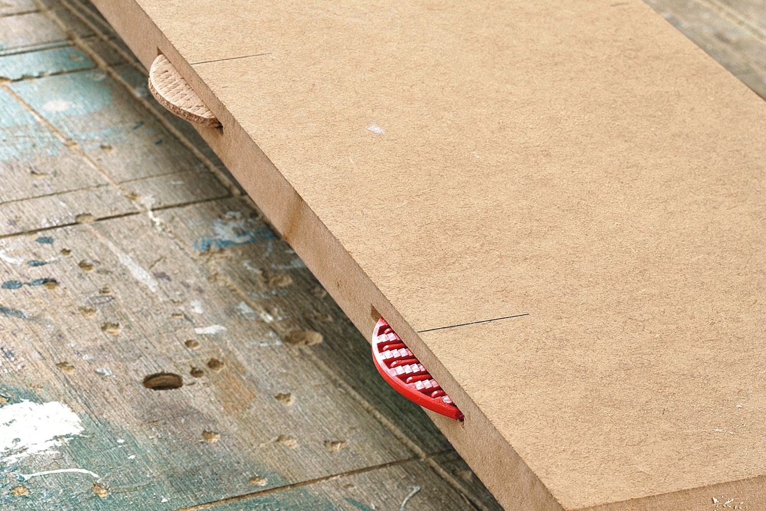 Lamellfräs: Lamell med låsribbor