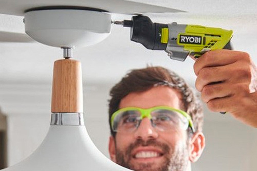 3 typiska uppgifter med miniskruvdragaren: Små uppgifter