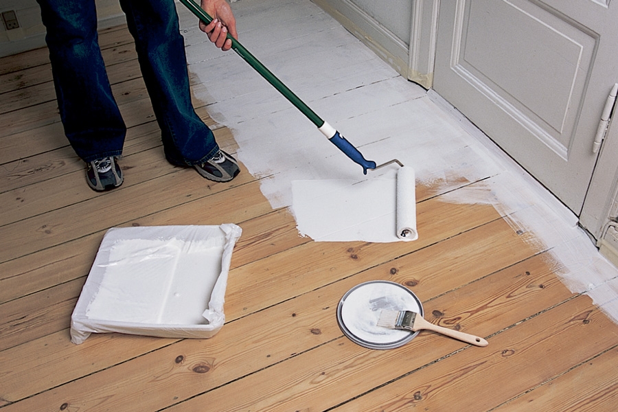 Så här målar du ditt trägolv