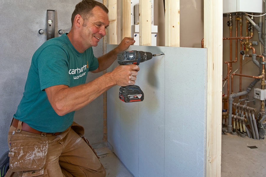 Ruuvausta ja kosteutta kestävä väliseinä kuitukipsistä