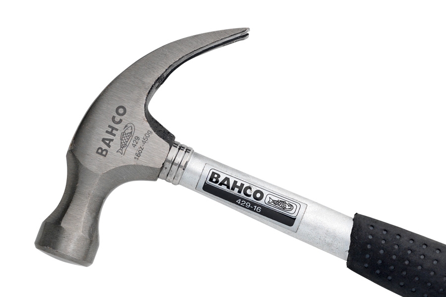 Hammer med hammerskafte af stålrør