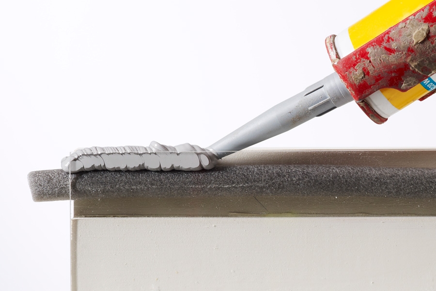 Fugebunden er afgørende, når du skal lave en elastisk fuge, der kan holde.