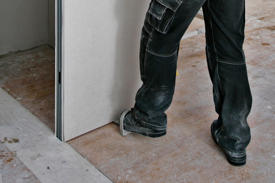 Levy nousee polkaisemalla.