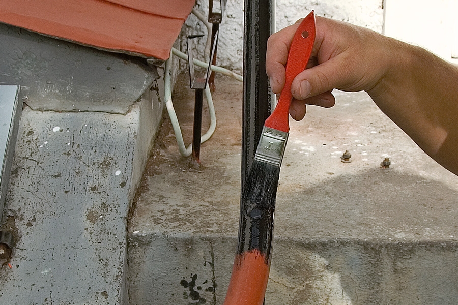 Mal rør: Slut af med to lag slutmaling.