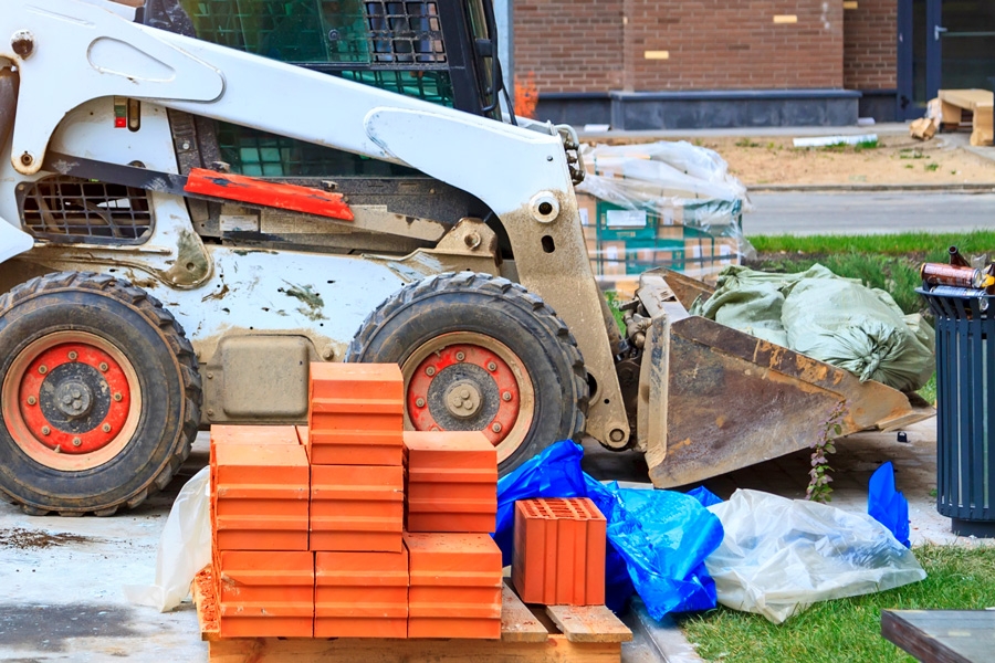 Bobcat: Få undan byggavfall