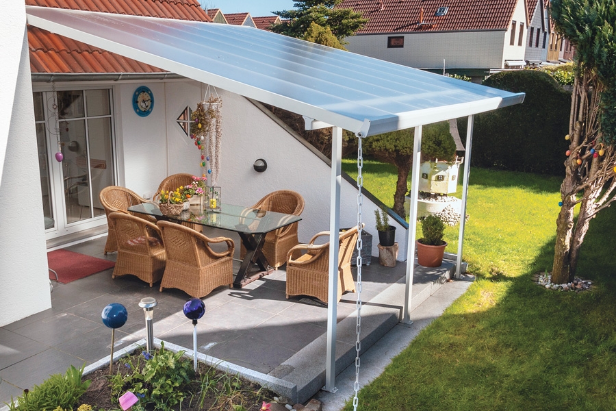 De smarte beslagene løser det evinnelige problemet med for lav høyde på overbygde terrasser.