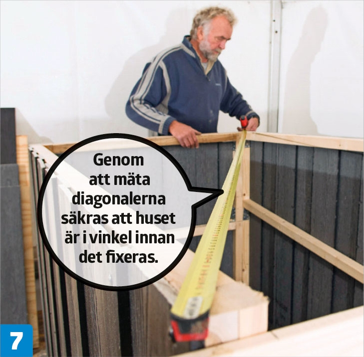 Bygga Cykelgarage: Garaget som vagnen körs in i