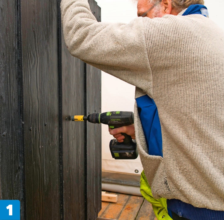 Bygga Cykelgarage: Vagnen byggs och ställs in i garaget