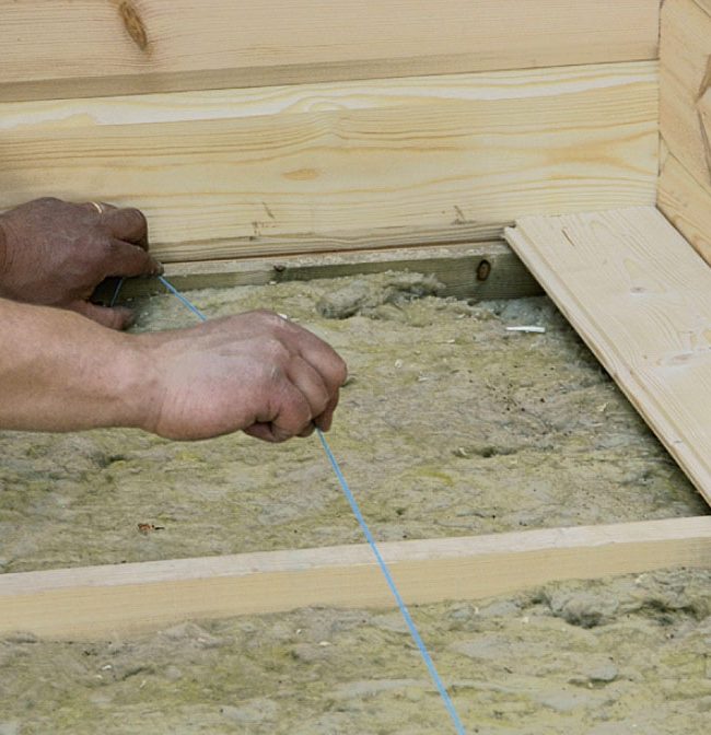 Bygge liten hytte: Det første og det siste bordet