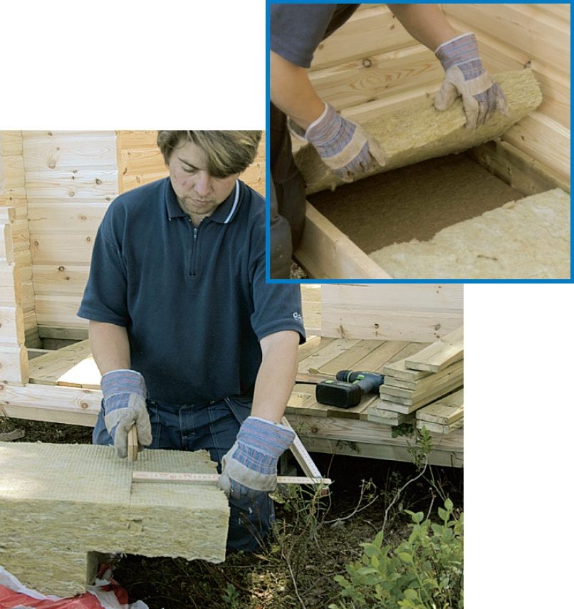 Stuga byggsats: Isoleringen skärs lätt med