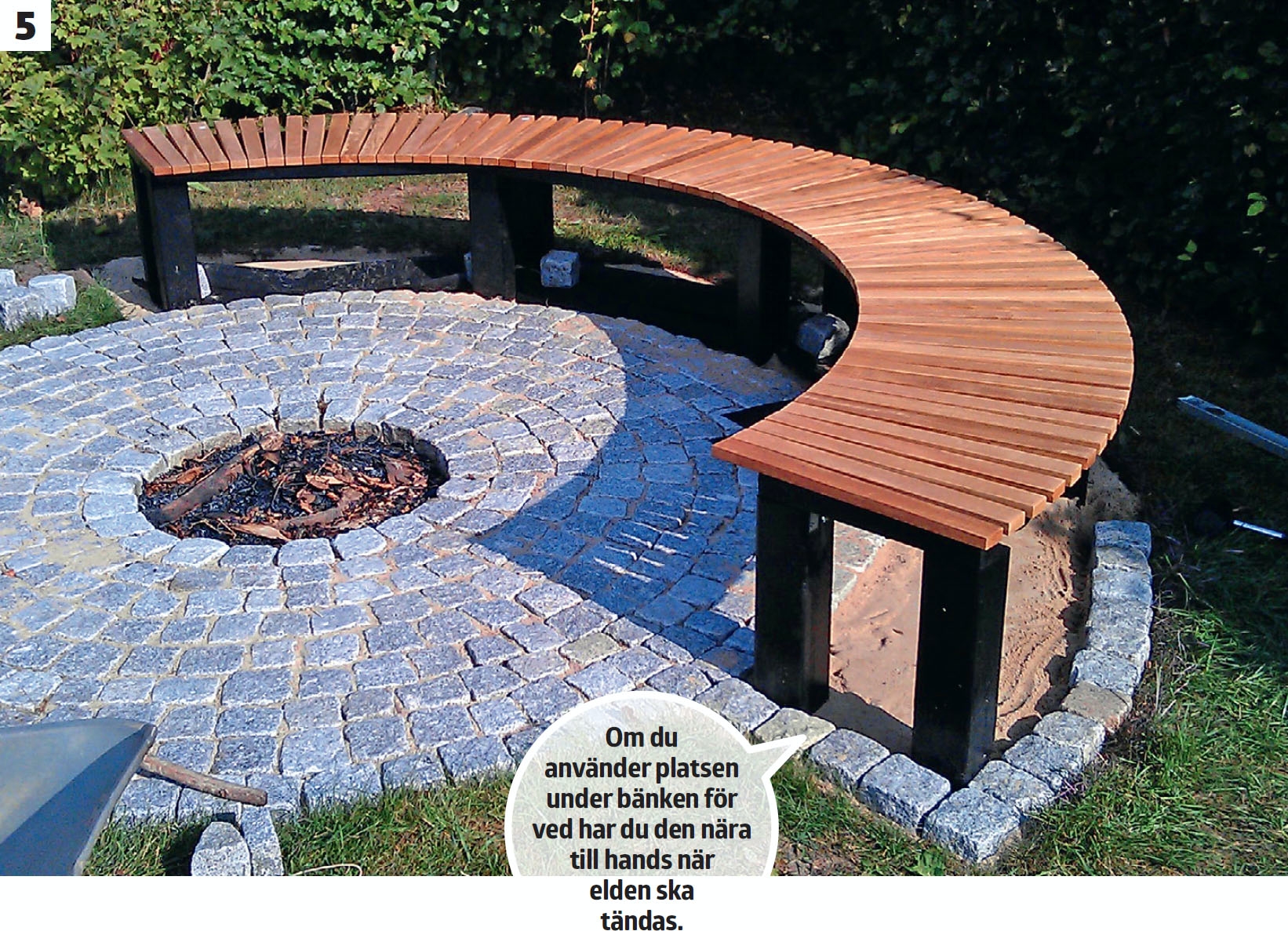 Eldstad med bänkar