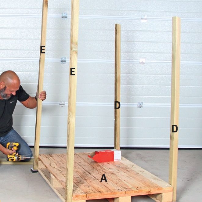 Puukatos Kuormalavoista